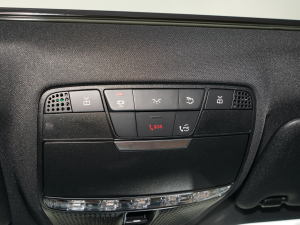 2022Ŀ E 300 L \ӕr п؅^(q)