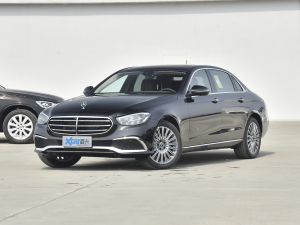 2022Ŀ E 300 L  ǰ45