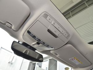 2022Ŀ E 300 L A п؅^