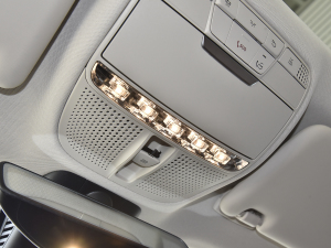 2022Ŀ E 300 L A п؅^(q)