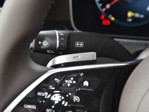 2022Ŀ E 300 L A п؅^(q)