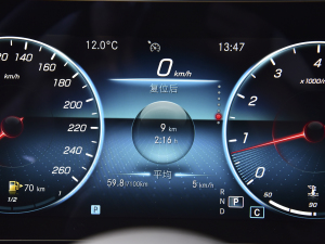 2022Ŀ E 300 L A п؅^(q)