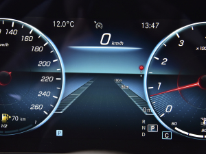 2022Ŀ E 300 L A п؅^(q)