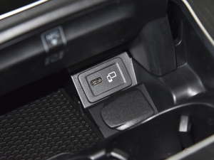 2022Ŀ E 300 L A п؅^