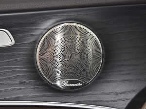 2022Ŀ E 300 L A п؅^