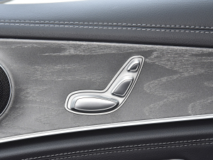 2022Ŀ E 260 L \(yn)(dng) g