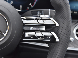 2022Ŀ E 260 L \ п؅^