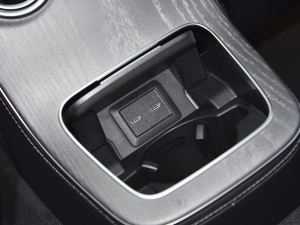 2022Ŀ E 260 L \(yn) п؅^(q)