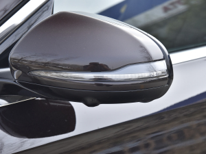 2022Ŀ E 300 L \(yn)ӺA (x)(ji)^