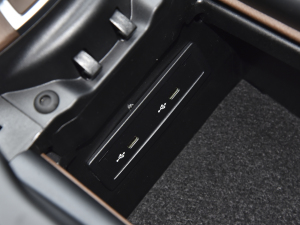 2022Ŀ E 300 L \(yn)(dng)A g