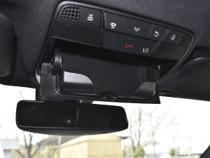 2022Ŀ E 300 L \(yn)(dng)A g