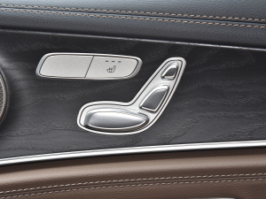 2022Ŀ E 300 L \(yn)(dng)A g