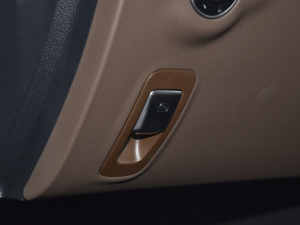 2022Ŀ E 300 L \ӺA v܇Ƅ