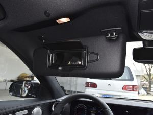 2022Ŀ E 300 L \ӺA ꖰ壨