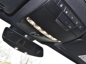 2022Ŀ E 300 L \ӺA п؅^