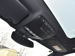 2022Ŀ E 300 L \ӺA п؅^