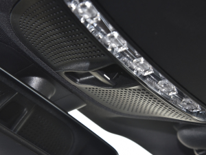 2022Ŀ E 300 L \ӺA п؅^