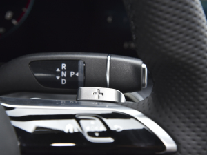 2022Ŀ E 300 L \ӺA п؅^