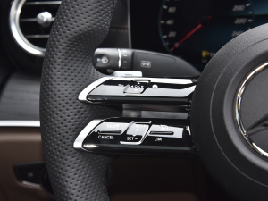 2022Ŀ E 300 L \ӺA п؅^