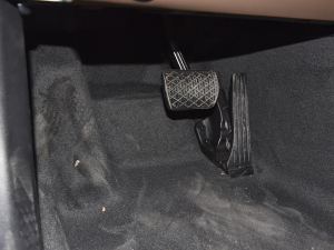 2022Ŀ E 300 L \ӺA п؅^