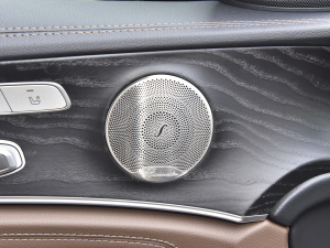 2022Ŀ E 300 L \ӺA п؅^