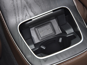 2022Ŀ E 300 L \ӺA п؅^