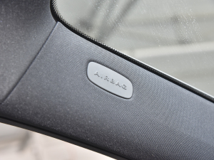 2022Ŀ E 300 L \ӺA п؅^