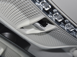 2022Ŀ E 300 L \ӕr п؅^