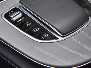 2022Ŀ E 300 L \ӕr п؅^