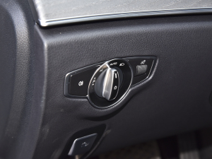 2022Ŀ E 300 L \ӕr п؅^