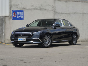 2022Ŀ E 300 L  ǰ45