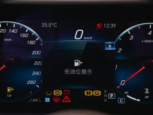 2022Ŀ E 300 L F п؅^