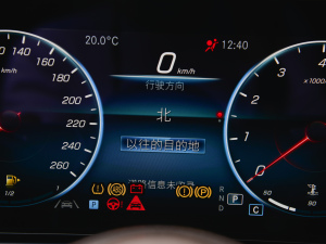 2022Ŀ E 300 L F п؅^