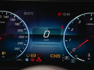 2022Ŀ E 300 L F п؅^