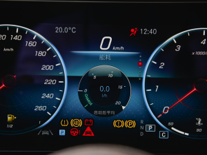 2022Ŀ E 300 L F п؅^