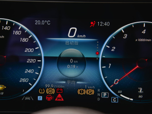 2022Ŀ E 300 L F п؅^