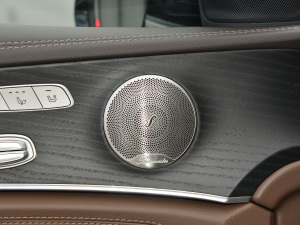 2022Ŀ E 300 L F п؅^