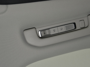 2022Ŀ E 300 L r п؅^