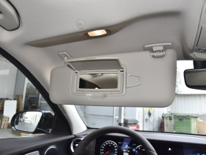 2022Ŀ E 260 L ꖰ壨