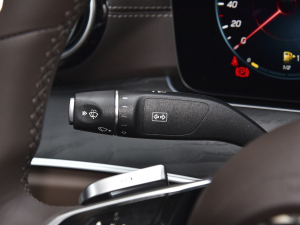 2022Ŀ E 260 L п؅^