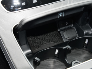 2022Ŀ E 300 L \(yn)F g