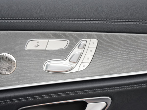 2022Ŀ E 300 L \(yn)F g