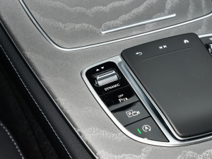 2022Ŀ E 300 L \(yn)(dng)F п؅^(q)