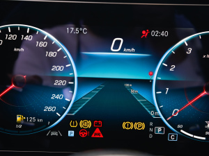 2022Ŀ E 300 L \(yn)(dng)F п؅^(q)