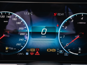 2022Ŀ E 300 L \F п؅^