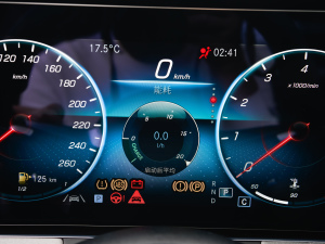 2022Ŀ E 300 L \F п؅^