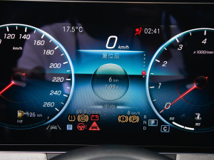 2022Ŀ E 300 L \F п؅^