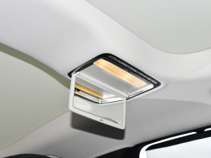 2022Ŀ E 300 L \F п؅^(q)