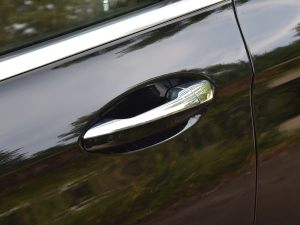 2022Ŀ E 300 L r(sh) {T