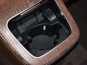 2022Ŀ E 300 L r(sh) g